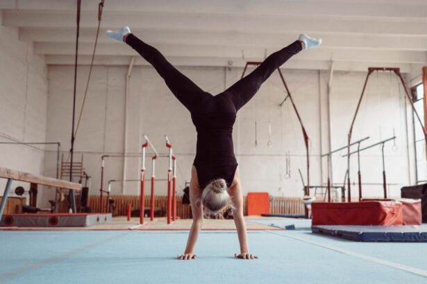 p nadia comaneci prima nota de 10 6752b3b63f860