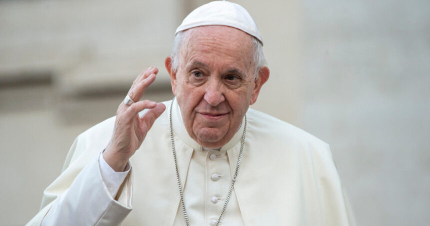 papa francisc dezvaluie ca a fost tinta unui atentat sinucigas cand a avut loc incidentul 676170274cd33