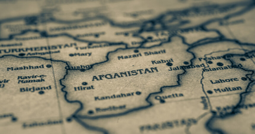 peste 40 de oameni au murit si 76 au fost raniti in doua accidente rutiere cu autobuze in centrul afganistanului 6763c6788cd35