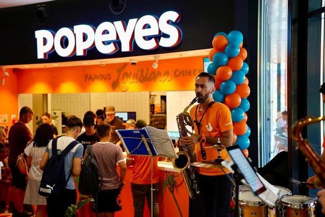 popeyes se extinde in romania in premiera intr un nou oras 67500b4ec455b