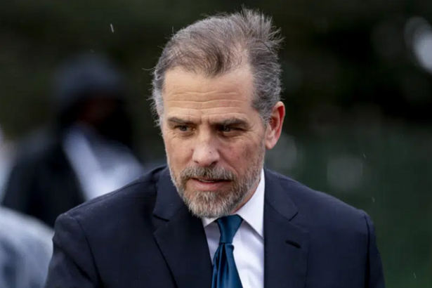 presedintele joe biden il gratiaza pe fiul sau hunter biden in cazuri de frauda fiscala si posesie ilegala de arme de foc 674d5a3fe5cff