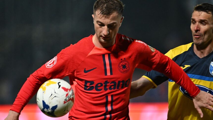 schimbarea pe care n a inteles o nimeni doar doua inlocuiri facute de becali dupa pauza 675b3d503e5d7