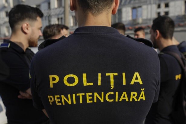 sindicalistii din penitenciare ies luni in strada protest in fata guvernului dupa taierile salariale din ordonanta austeritatii 67718f6f19313