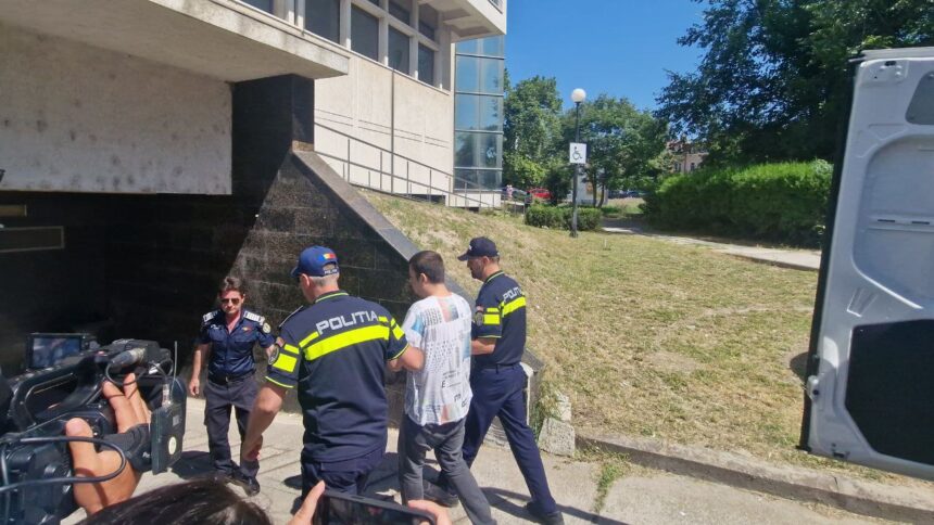 studentul acuzat ca ar fi incendiat un profesor de la ovidius va fi judecat pentru tentativa la omor si distrugere 674f3f5d52993