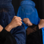 tara in care spatiile ocupate de femei trebuie sa aiba ferestrele astupate a le vedea lucrand poate genera acte obscene 677181975a59a