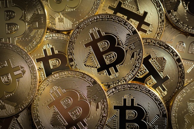 un barbat care a sustinut in mod fals ca este creatorul bitcoin condamnat pentru ca a continuat sa dea in judecata dezvoltatorii de criptomonede 67655469b6246