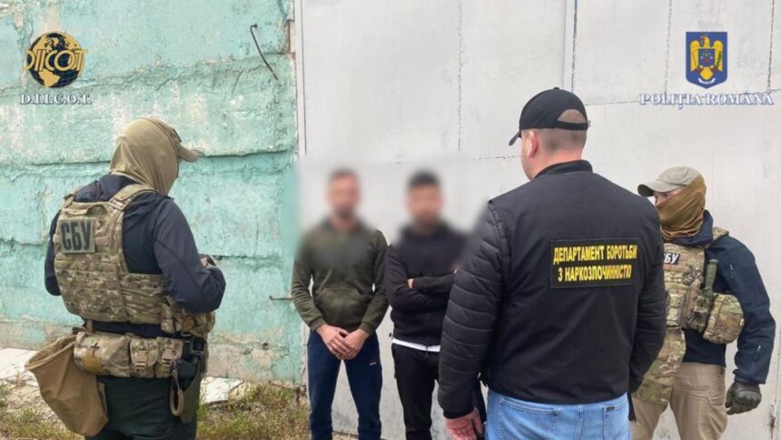 un constantean de 25 ani retinut de procurorii diicot el vindea cu 400 lei doze din drogul cristal 675c29f9c6d94