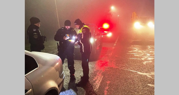 un tanar de 19 ani s a urcat la volan fara permis si a fost prins de politisti pe dn 2a in ovidiu 67617898f2312