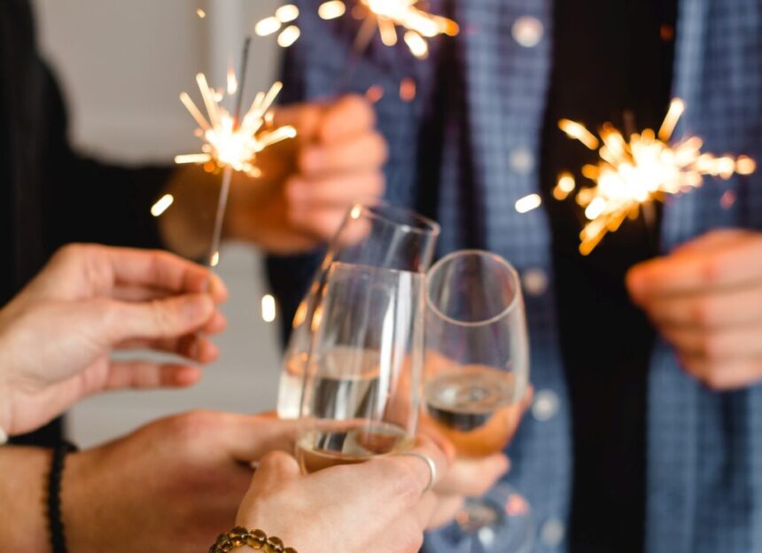 unde sa petreci noaptea dintre ani in constanta oferte de revelion la cele mai populare localuri 676e41b1c64e4