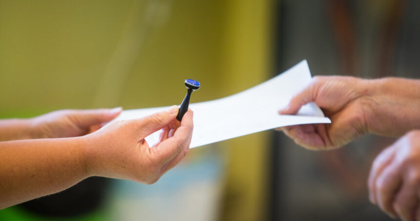 video alegeri parlamentare 2024 se profita de necazuri se profita de nevoi cum se vede votul in familiile afectate de saracie 674c6d6937552