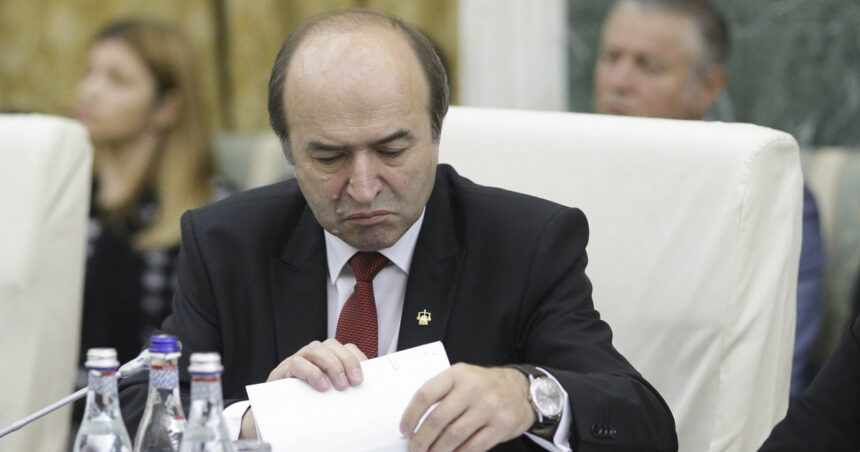 video ce spune un fost judecator constitutional despre sedinta ccr de azi privind turul i al alegerilor prezidentiale 674d9132773ad