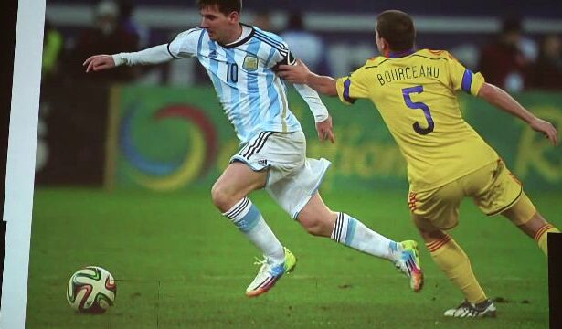video exclusiv bourceanu alaturi de micii tricolori care invata fotbal in londra ce le a spus despre intalnirea cu messi 676f19fbbbc99