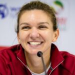 video exclusiv simona halep se dueleaza cu iga swiatek in prima zi la world tennis league exclusiv pe voyo 6763e546361f2