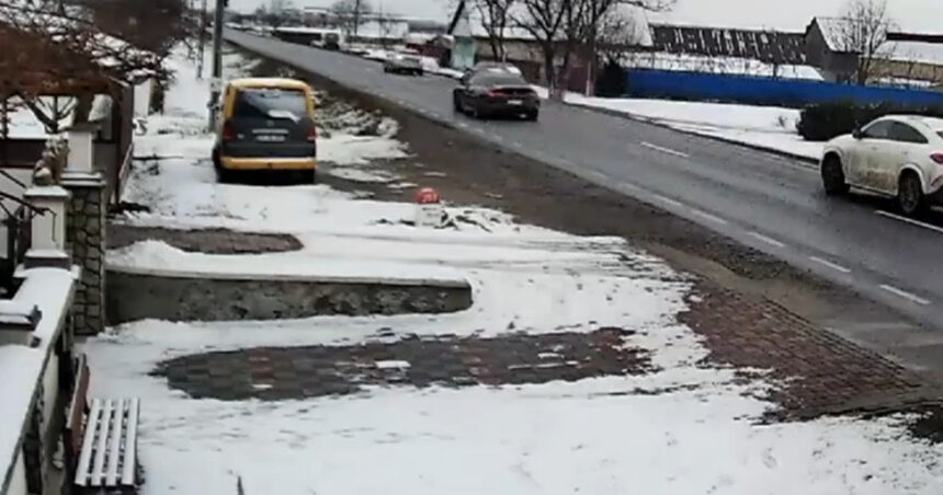 video o familie intreaga a pierit pe drumul mortii la suceava a intrat cu masina intr o cisterna si a luat foc imaginile tragediei 676db428497a9