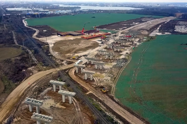 video umbrarescu a intrat la centura capitalei pe cea mai spectaculoasa componenta un viaduct care traverseaza un lac 675ab72bafb96
