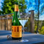 vinul zilei o cava frumos construita cu nuante florale si de citrice un vin proaspat si exuberant un excelent aperitiv sau savuros alaturi de fructe de mare sushi sau deserturi usoare 675a8ca874569