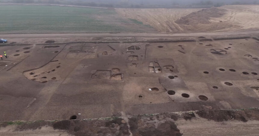 21 de situri arheologice au fost identificate pe santierul noii cai ferate arad timisoara in ultimul an avem de toate 679bb1fb545ca