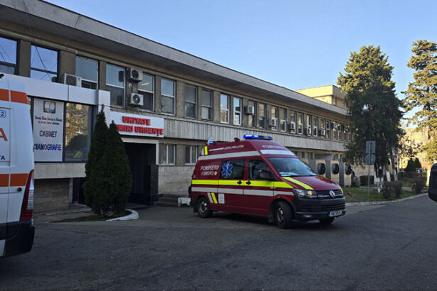 accident cu motocicleta la intrare in eforie sud intervin echipajele smurd si ambulanta 679b5c1554f37