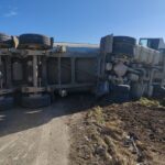 accident rutier grav langa penitenciarul poarta alba un tir s a rasturnat si o persoana este incarcerata 678f8f19a4a26