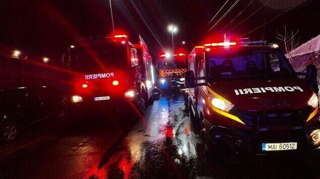 accident rutier pe dn 22c langa mircea voda un autoturism si un tir s au ciocnit sunt doua victime 6786a203efdc6