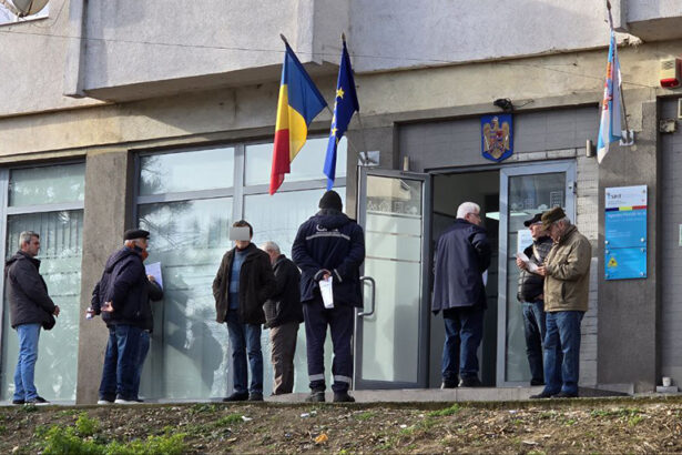 afla aici cum poti plati taxele si impozitele fara sa stai la cozi si sa beneficiezi si de reduceri 677ebd112c850