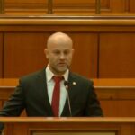 aur istii se amuza de schimbarea de macaz a lui lasconi deputatul hristu avem un sistem care refuza sa plece de la putere s a obisnuit cu puterea si refuza sa renunte la 6794c7e2d75f4