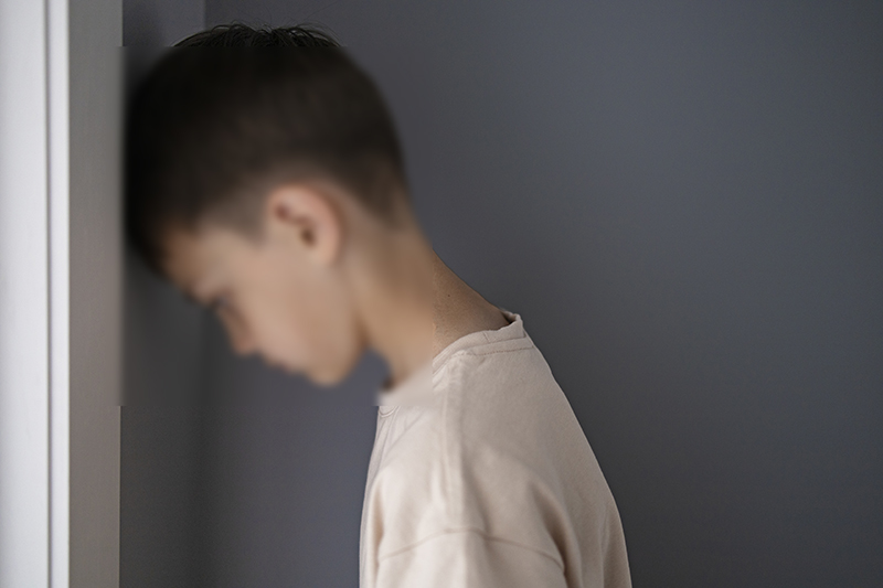 barbat din baneasa retinut dupa ce si a calcat in picioare fiul de 8 ani copilul a ajuns la spital 679207e9627e0