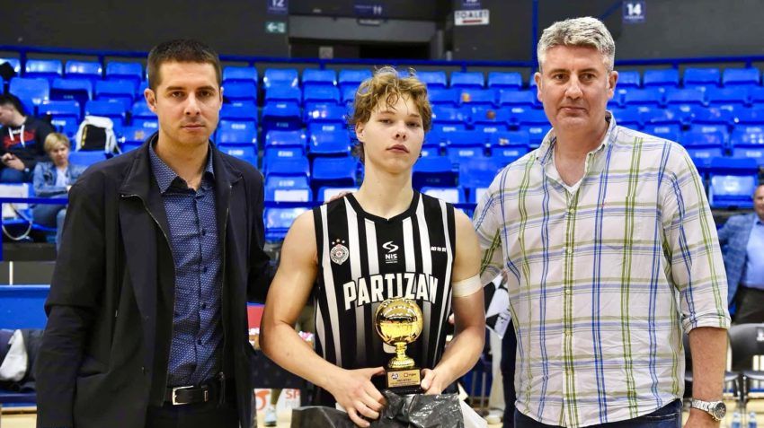 baschetbalist roman imprumutat de partizan belgrad la echipa care i a format pe jokic jovic micic si zubac 678e2dc36d3a7