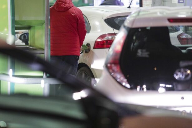 benzina si motorina se scumpesc de astazi 67746fc0f1c39