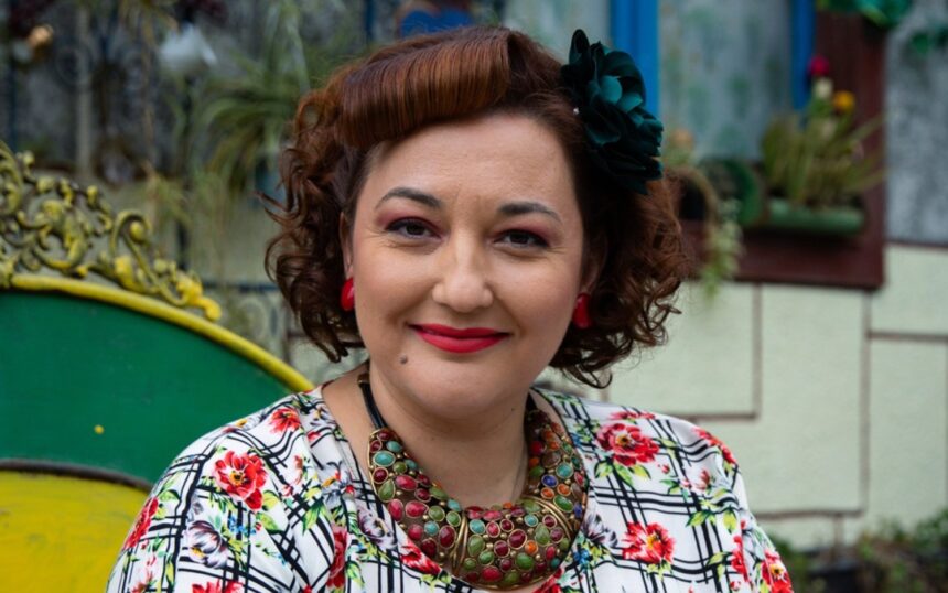 cand revine las fierbinti la pro tv cu un nou sezon ecaterina ladin a dat de gol productia o sa va bucurati si mai tare de personaje 67988bb82f192