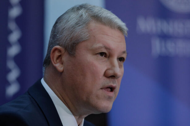 catalin predoiu specularea in scop politic a emotiei romanilor fata de furtul tezaurului dacic in olanda este josnica 67969ca2a4c8e