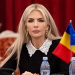 cati bani lua laura vicol sa apere interlopi aveam onorarii de minim 15 000 de euro denise rifai uimita cand a auzit cea mai mare suma incasata 6798e6d205664