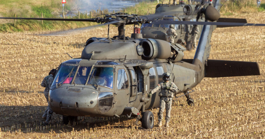 ce este elicopterul black hawk detalii despre calul de tractiune al armatei americane implicat in tragicul accident aviatic din sua 679c997066607