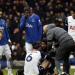 ce i au facut medicii lui radu dragusin dupa ce a fost facut aproape ko in everton spurs 678f632804826