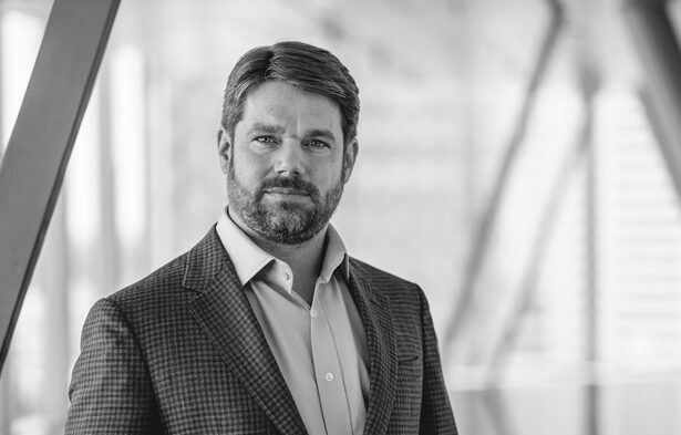 ceo ul companiei strabag klemens haselsteiner a murit brusc la doar 44 de ani firma avea contracte inclusiv la constanta 678bb6b72e3db