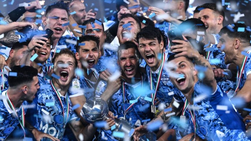 como si dice echipa lui cesc fabregas poate face transferuri spectaculoase pentru a ramane in serie a 677bd4e5af8f5