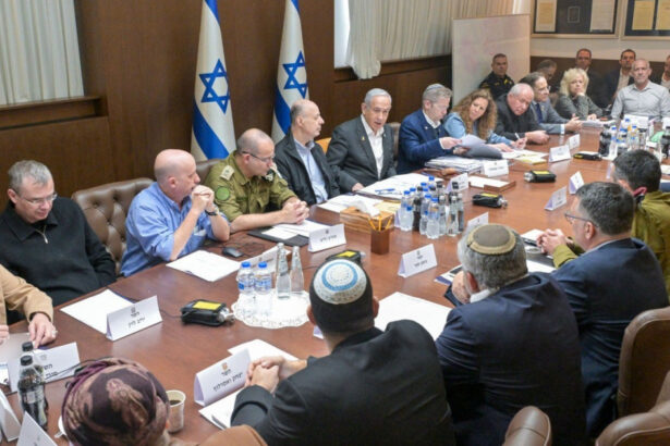 consiliul de ministri al israelului s a reunit pentru a vota acordul de incetare a focului in gaza 678abbd53bbbb