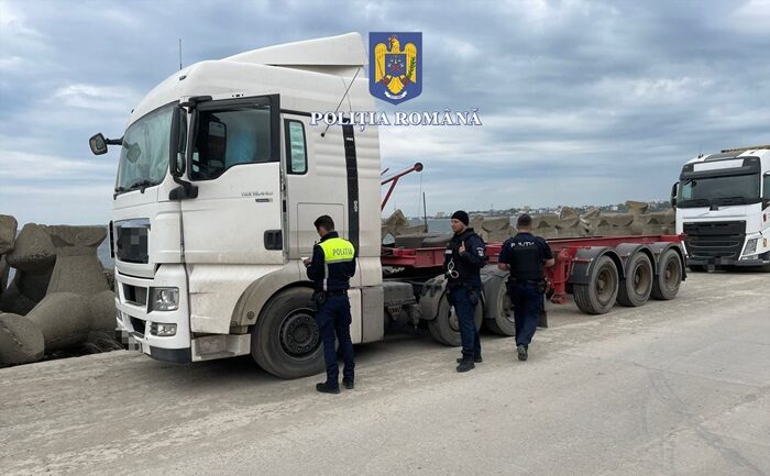 controale in portul constanta peste 70 de soferi au fost verificati si s au aplicat amenzi de zeci de mii de lei 6793790aad673
