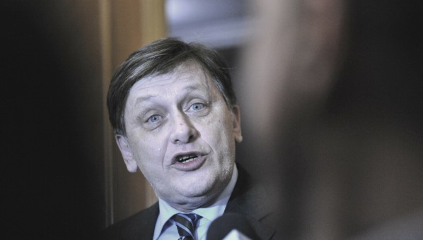 crin antonescu nu va candida la prezidentiale fara sprijinul coalitiei nu am posibilitatile nu m as putea finanta nu am de ce sa ma apuc sa alerg sa adun bani donatii 6783f1307e91b