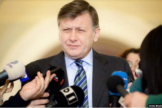 crin antonescu se duce in sedinta coalitiei ca sa vada cum arata bugetul de stat 679a0e401e422