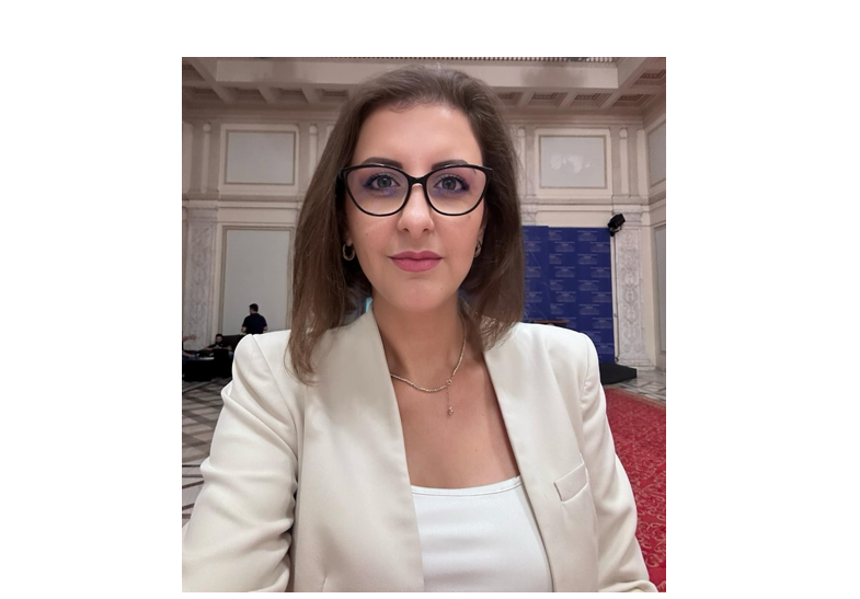 cristina rizea numita director al comunitatii portuare din cadrul cnapmc cum a ajuns sa ocupe aceasta functie 6783aa7fda181