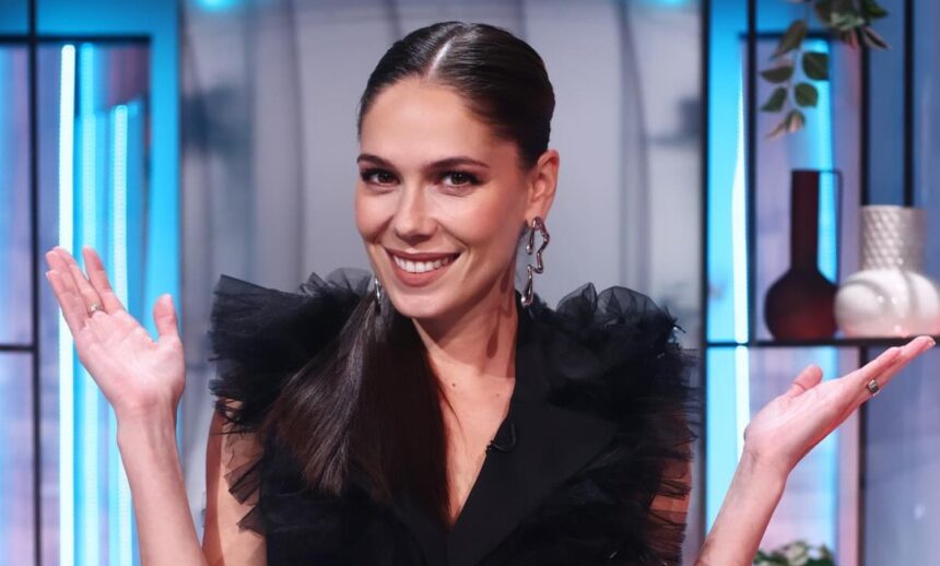 cum arata irina fodor in costum de baie la 37 de ani prezentatoarea a fost complimentata frumoasa rau fotomodel 6784f986a66c9