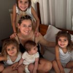 cum arata laura cosoi in costum de baie dupa ce a devenit mama a patra oara actrita e in thailanda cu intreaga familie 6783a7fa546fc