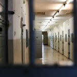 detinutii au ajuns sa fie paziti de bucatarul si secretara penitenciarului maine intra femeia de serviciu 6788059ac4027