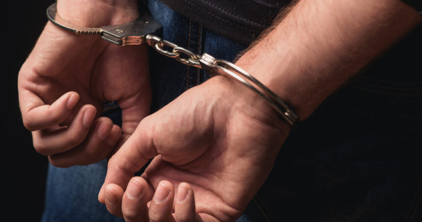 doi barbati din bihor si bistrita nasaud au fost arestati preventiv pentru pornografie infantila aproape 9 000 de fisiere distribuite 67995f3893259