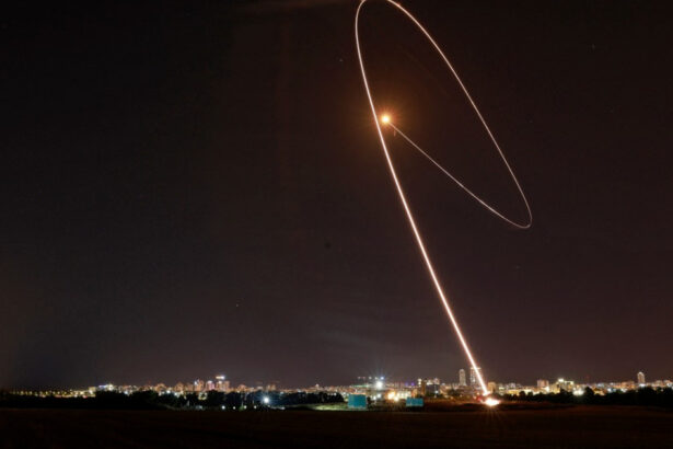 donald trump anunta ca va ordona constructia unui scut antiracheta de tip iron dome similar celui israelian 6798853976fcd