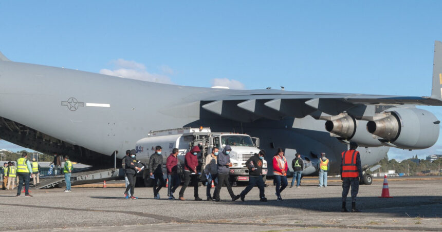 dupa mexic si columbia interzice intrarea unor avioane americane cu migranti expulzati 679673392167f