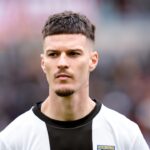 e gata ce se intampla cu transferul lui dennis man la fiorentina 679bb4cf65cf8