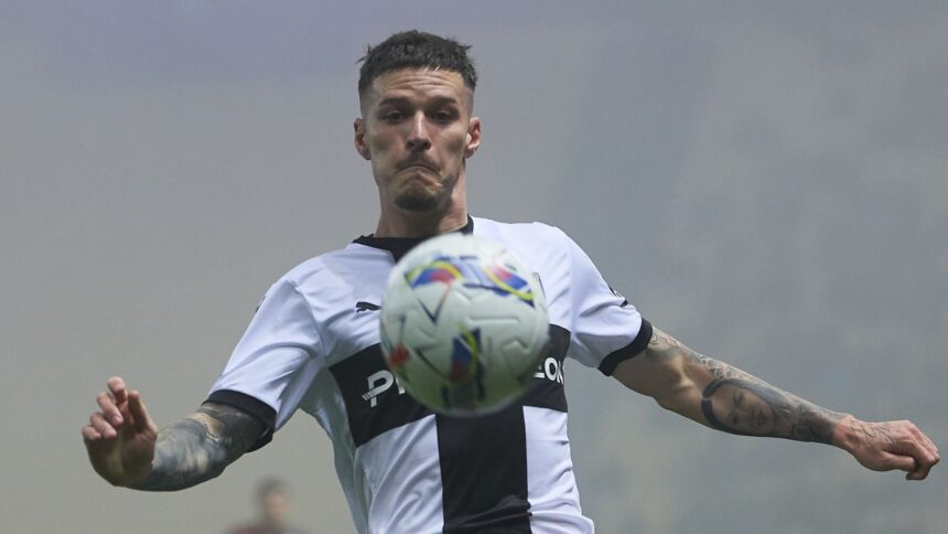 e gata parma i a stabilit pretul lui dennis man ultima mutare a italienilor 678fb078a0e05