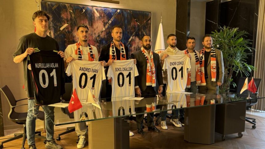 foto andrei ivan a fost prezentat oficial de adanaspor cand este asteptat debutul 6786b1bf41557